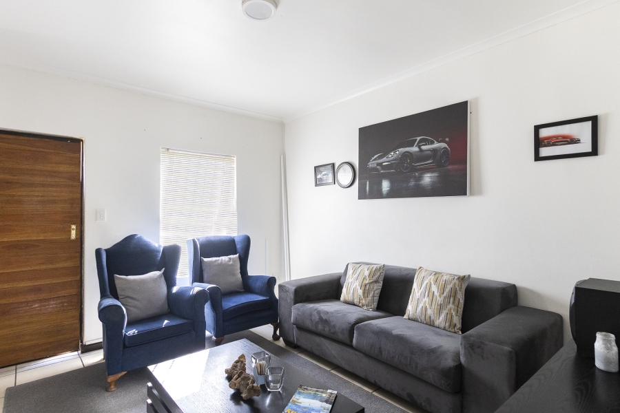 2 Bedroom Property for Sale in Victoria Park Western Cape